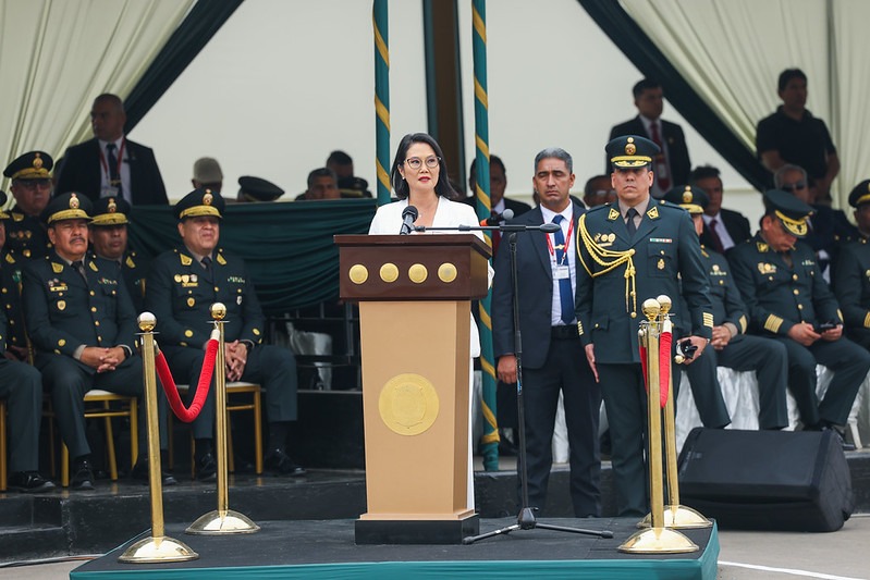 Keiko Fujimori garantiza recursos y respaldo político al nuevo jefe de la PNP