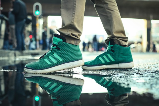 ¿Cómo elegir una zapatilla urbana?: horma, suela y para qué la vas a usar