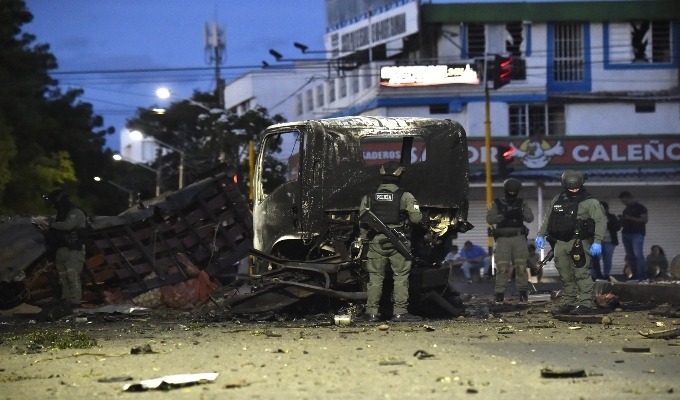 Colombia: Coche bomba causa un muerto y 11 heridos frente a una estación de Policía