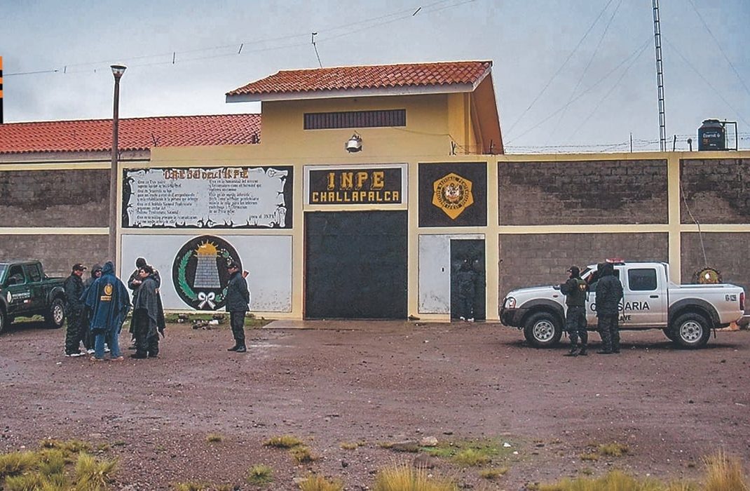 FF.AA. refuerzan seguridad en seis penales tras estado de emergencia