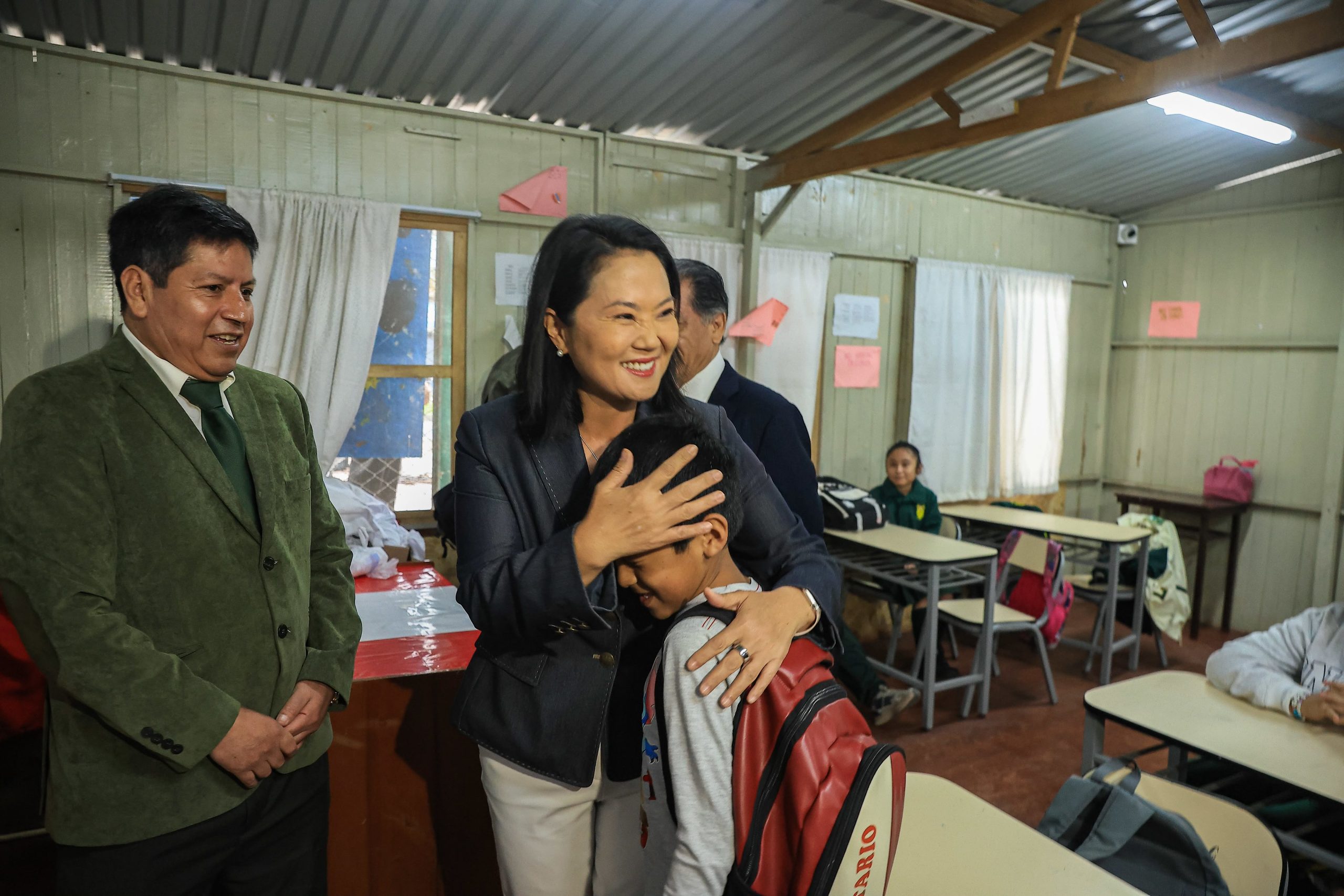 Keiko: Gobierno va a construir 2,000 colegios y remodelar 3,000 más