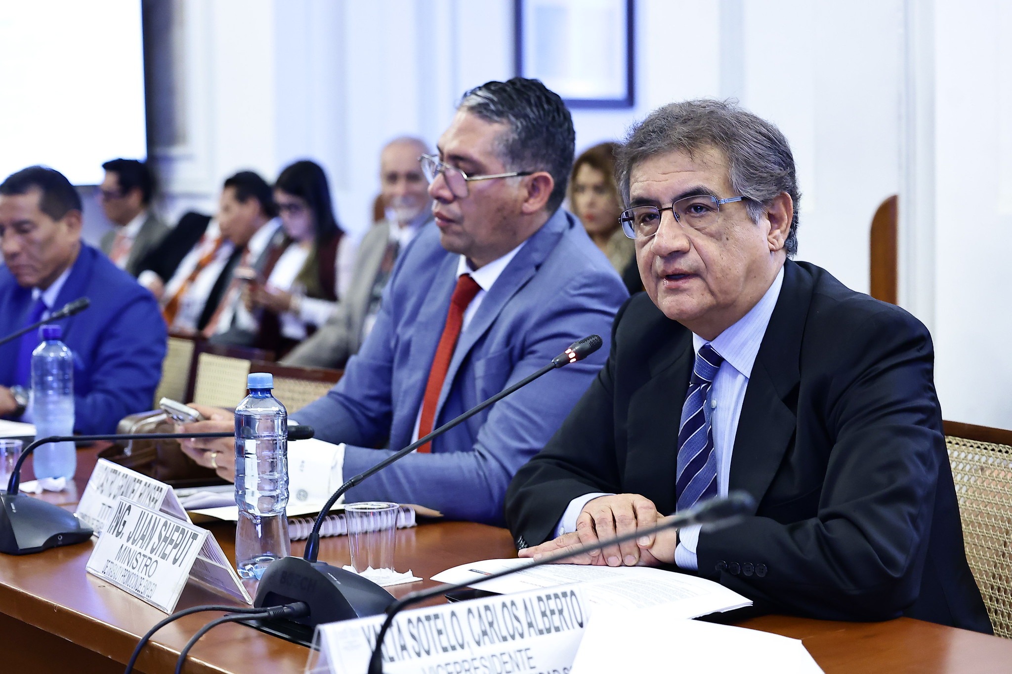 Sheput: “Hay una generación de cristal en algunos políticos”