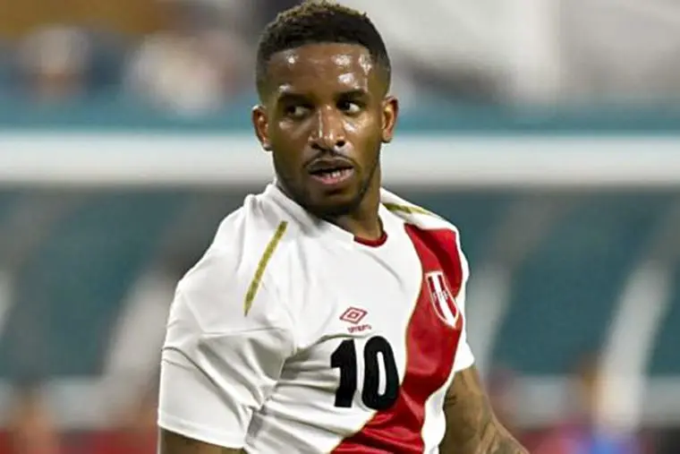 Jefferson Farfán rechaza acusaciones de Magaly Medina y exige una rectificación pública