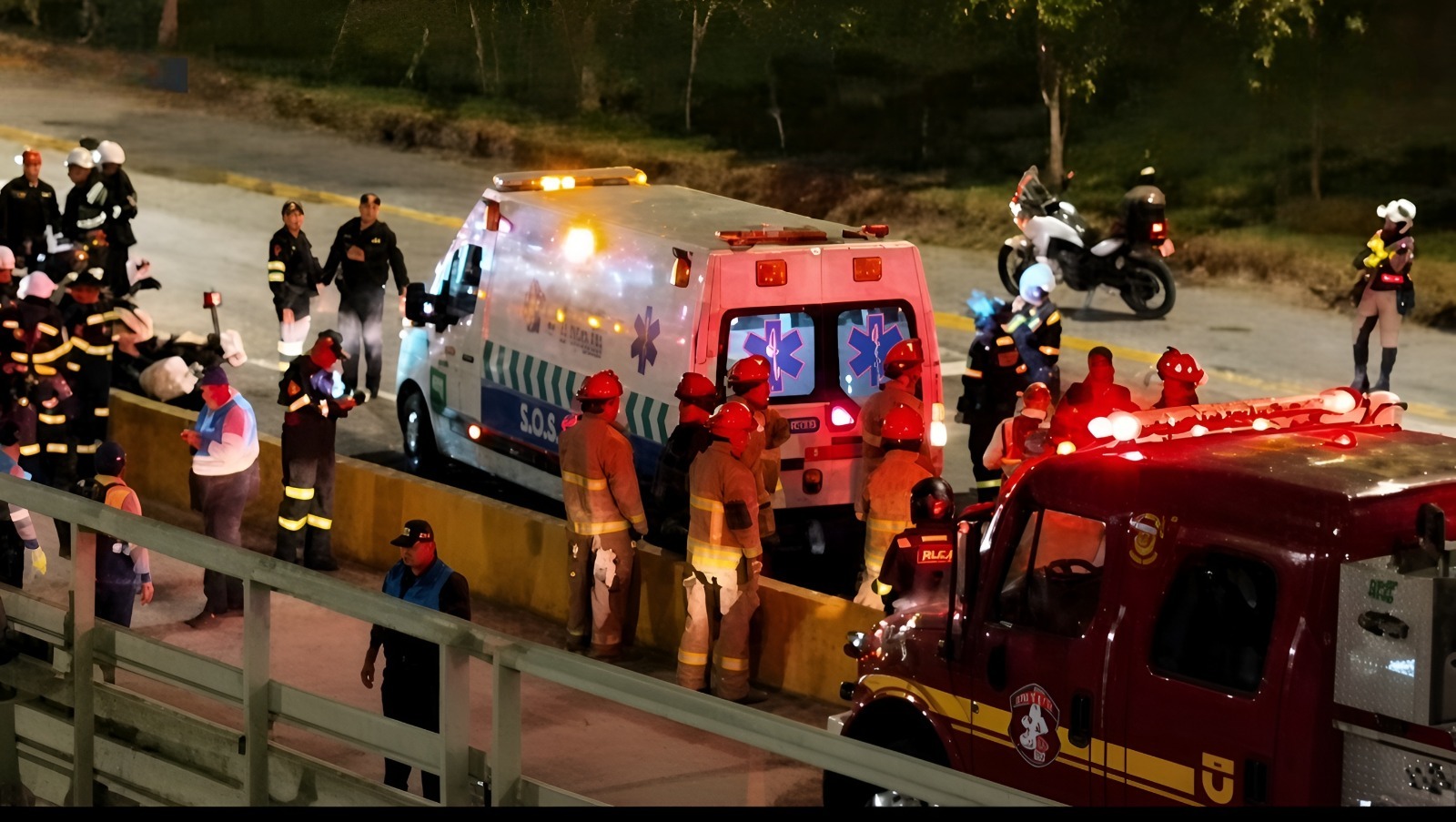 Vehículo policial chocó contra estación del Metropolitano