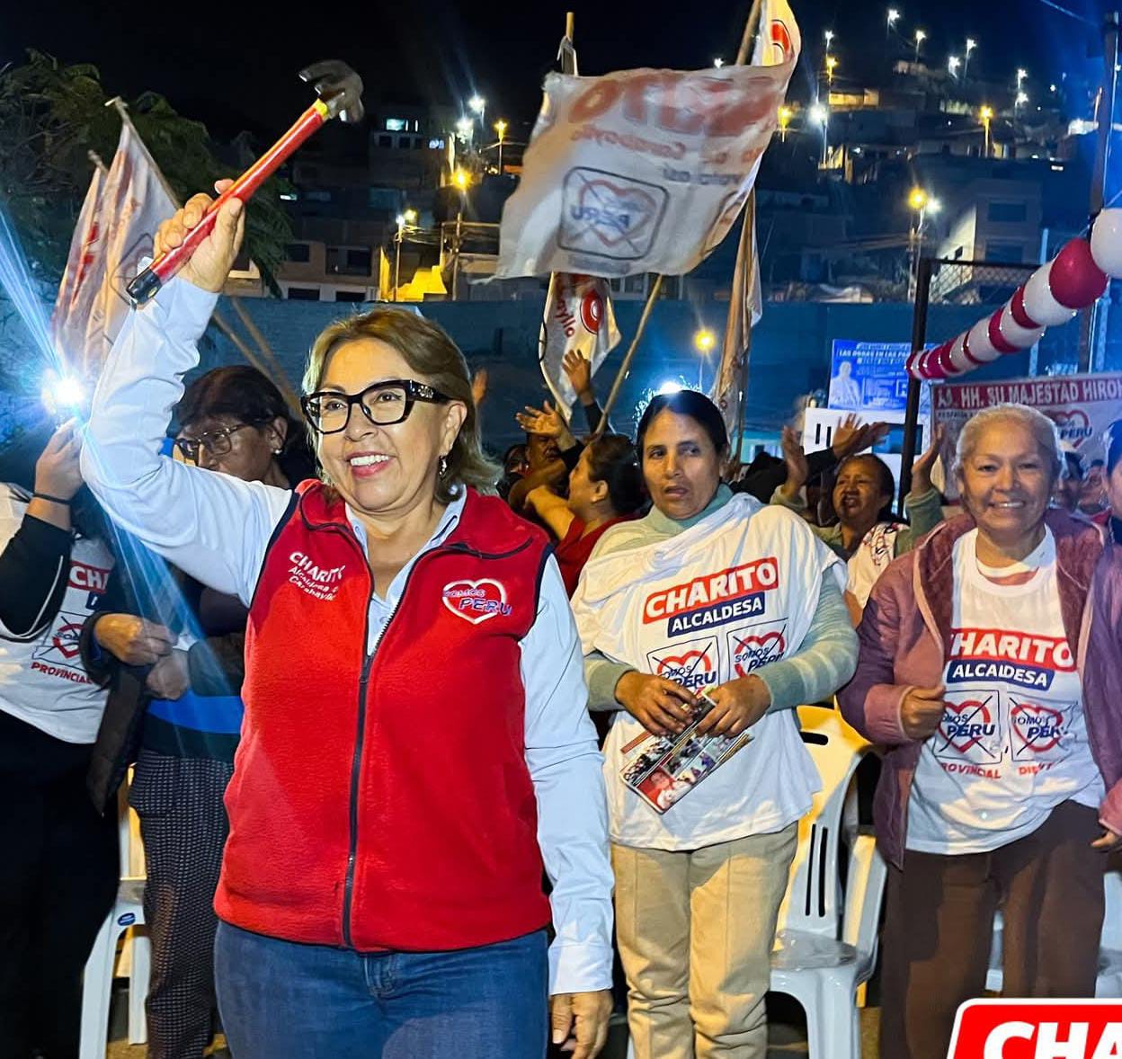 “CHARITO” DE CARABAYLLO INAUGURA NUEVA BASE DE SOMOS PERÚ