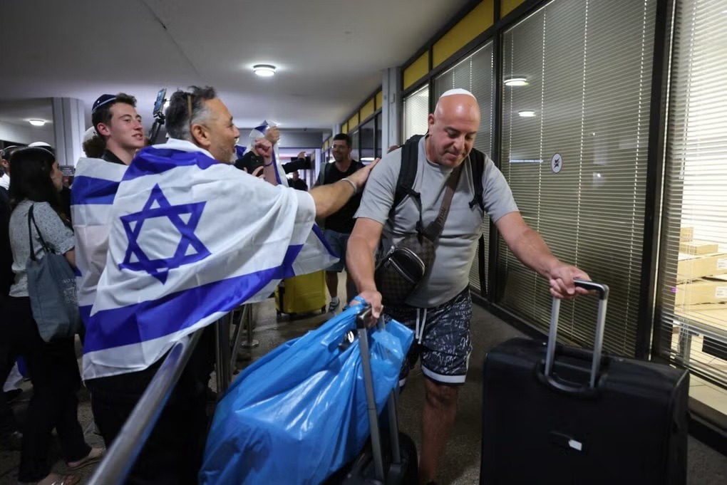 Embajador de Israel en Perú condena incidente en vuelo de Flydubai con destino a Tel Aviv