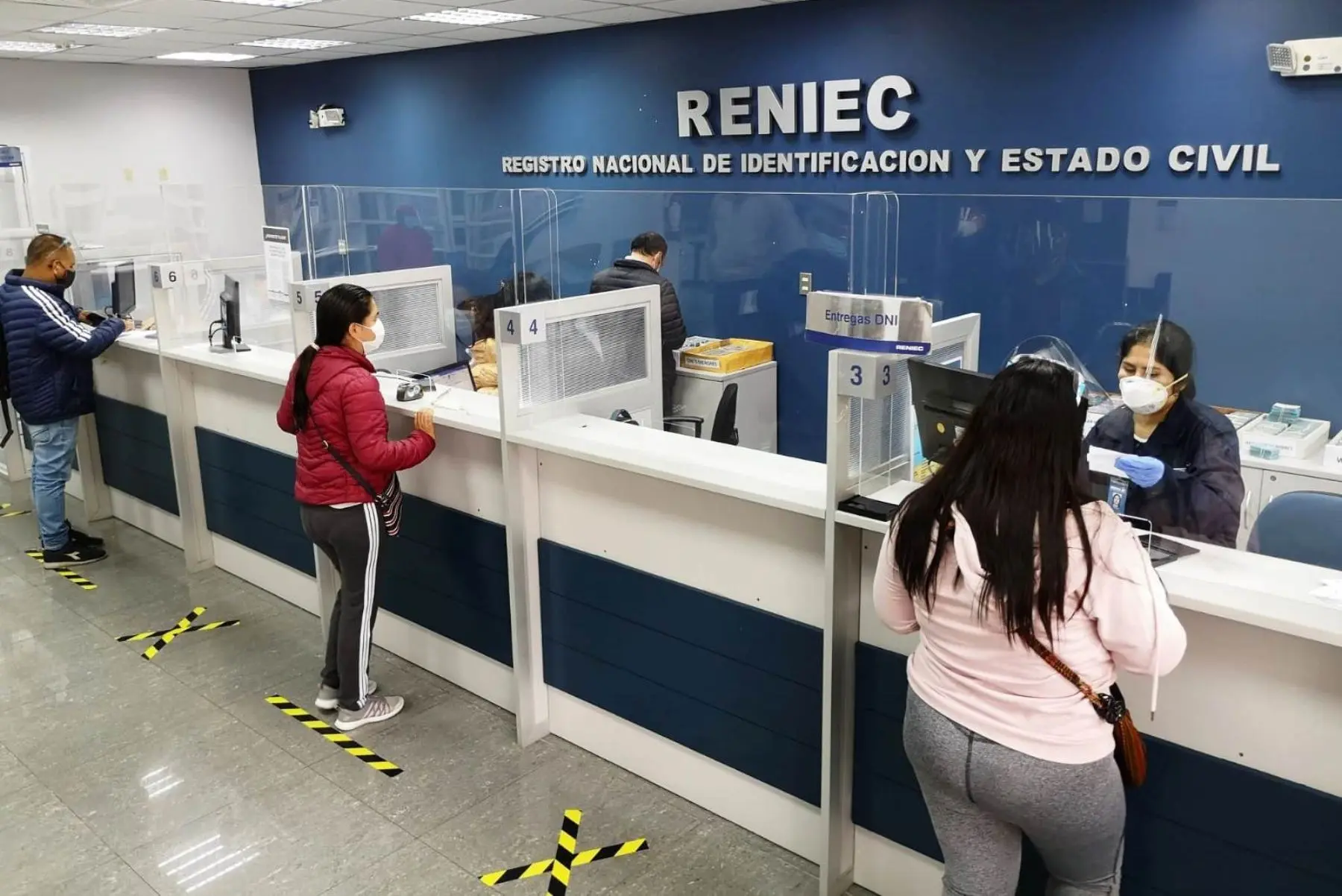 Reniec impulsa los trámites digitales con nueva versión del DNI BioFacial 3.0