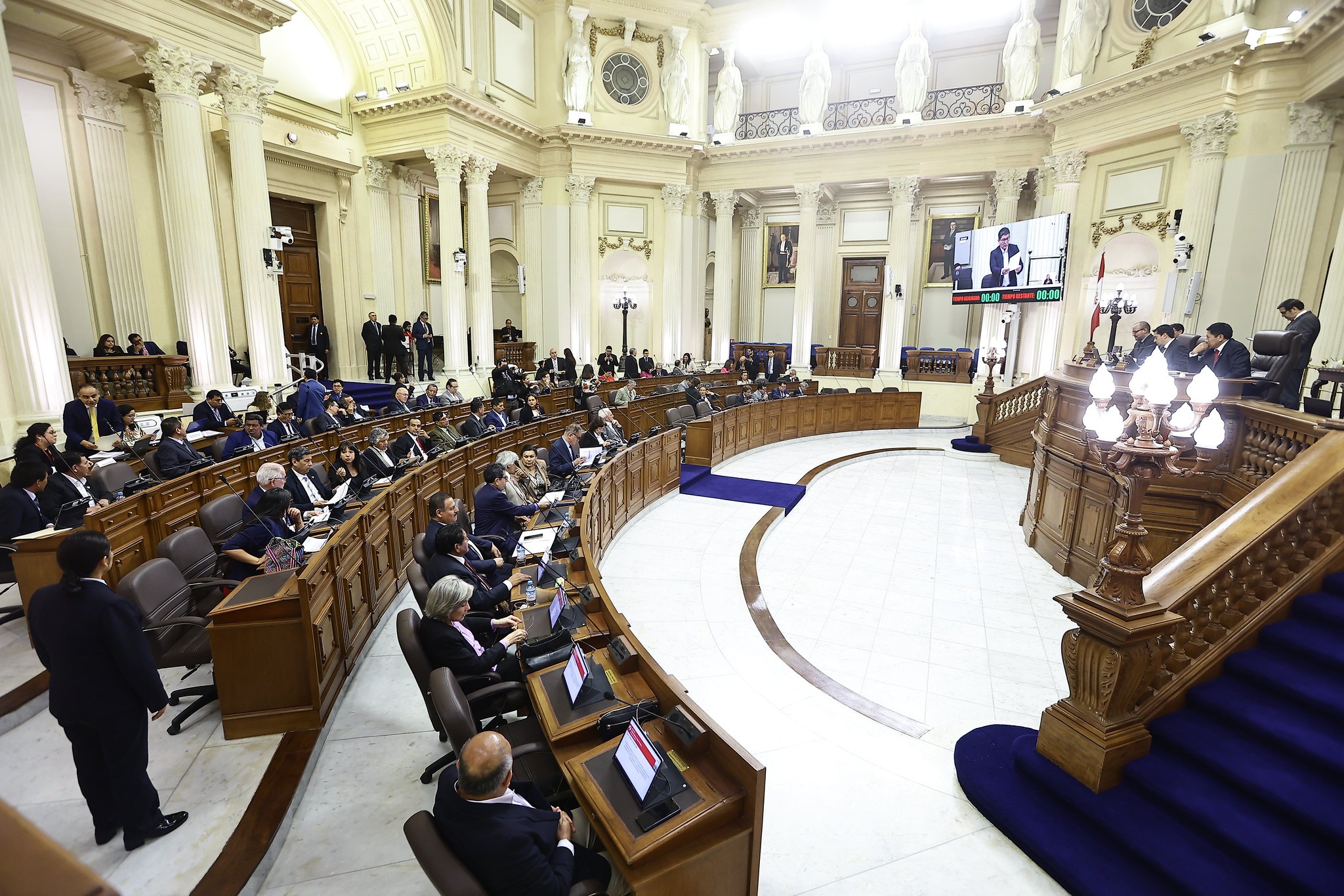 Se dispara rechazo contra  el Congreso por poner trabas  a gobierno de Keiko