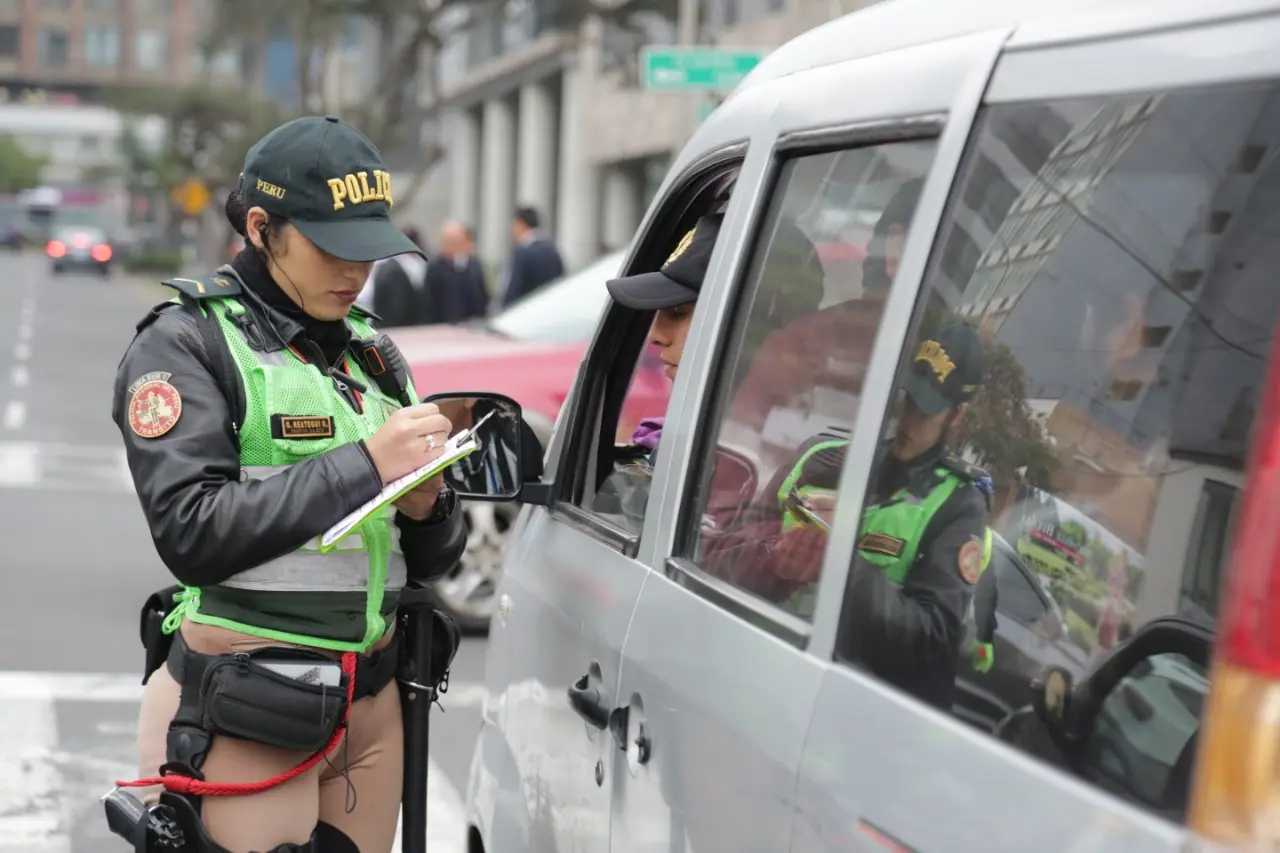 Multas de tránsito con hasta 90% de descuento