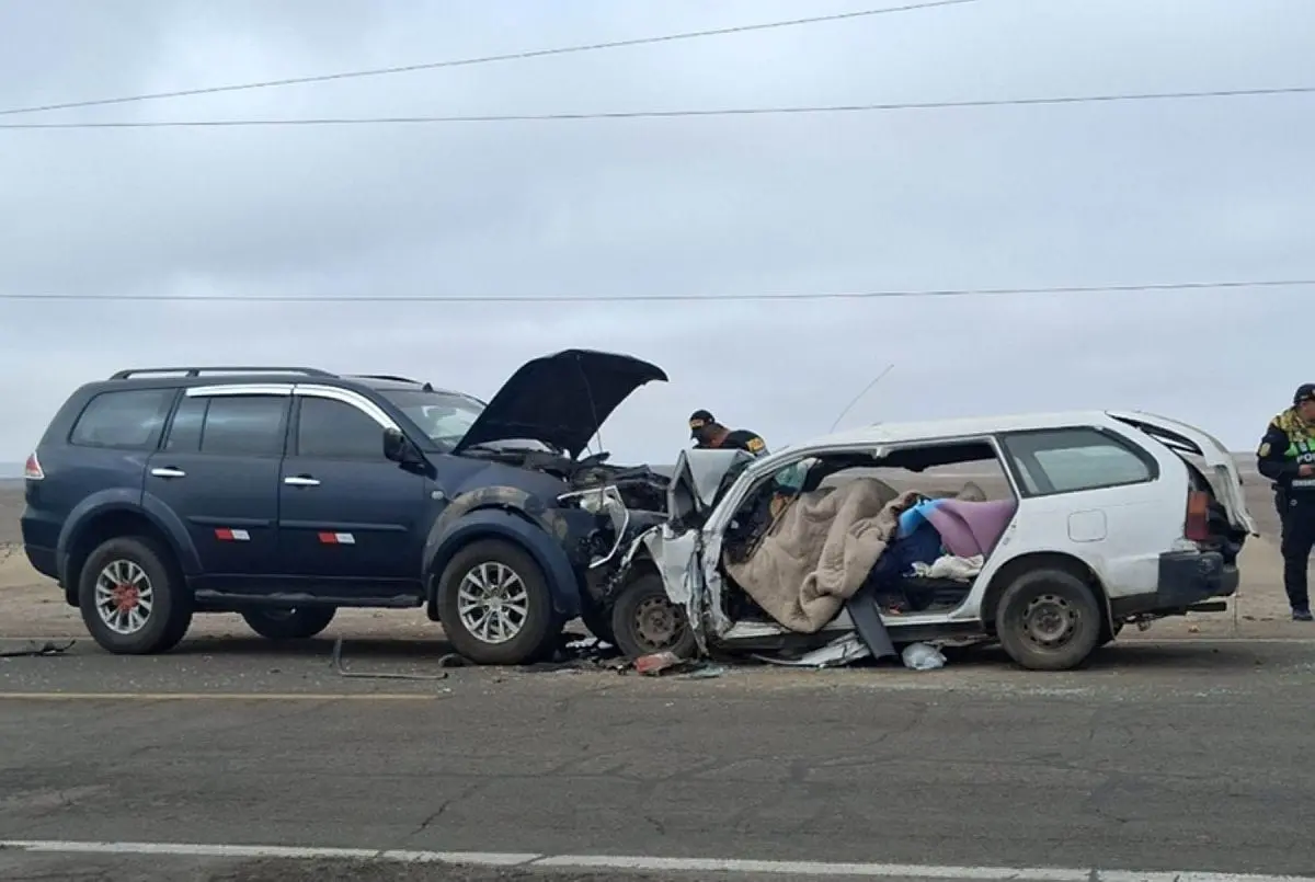 Ica: cinco jóvenes mueren tras choque frontal en la Panamericana Sur