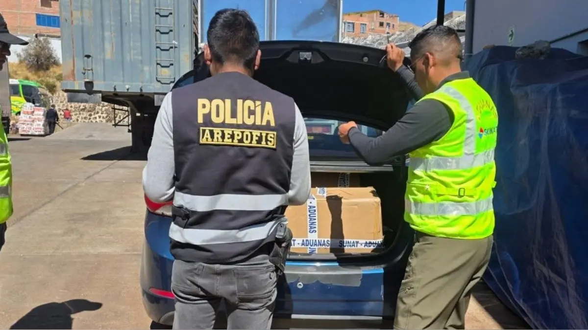 Puno: PNP incauta 1.200 cajas de productos farmacéuticos