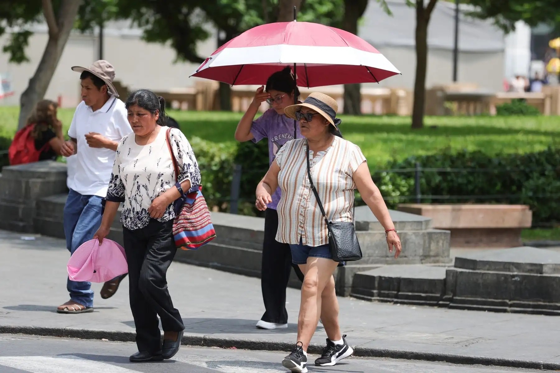 Senamhi alerta por temperaturas de hasta 38 °C en la costa peruana