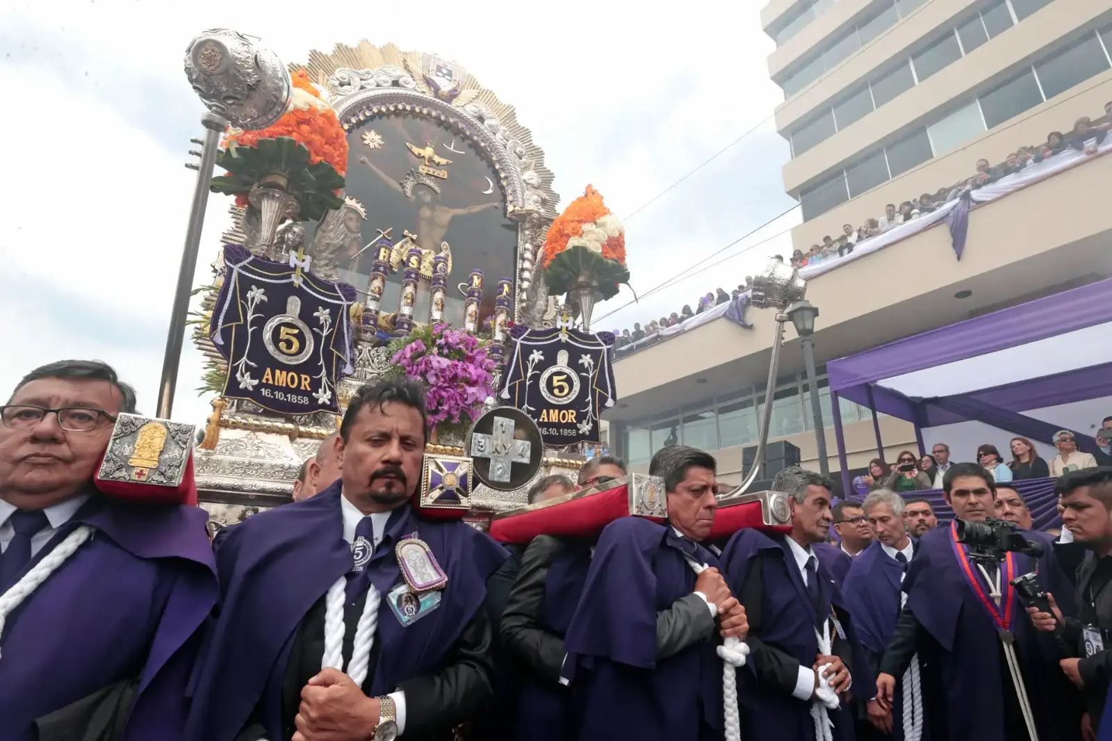 Así será primer recorrido del Señor de los Milagros