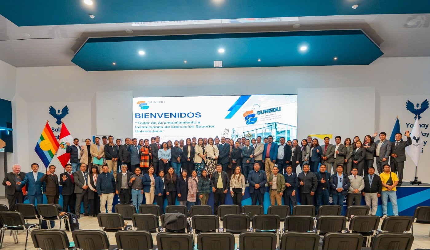 Sunedu capacita a más de 80 responsables del registro de grados y títulos en universidades de Cusco, Puno y Madre de Dios