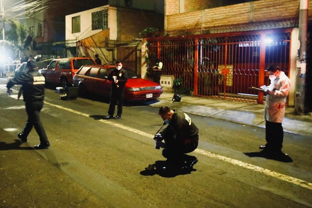 Acribillan a sujeto de 30  disparos en Chorrillos