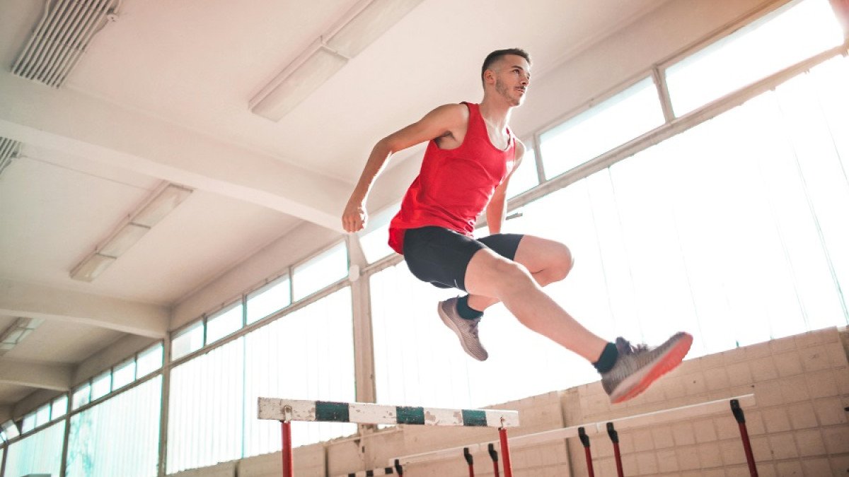 De las canchas a las pantallas: La transición de los atletas profesionales hacia los deportes de mente digitales